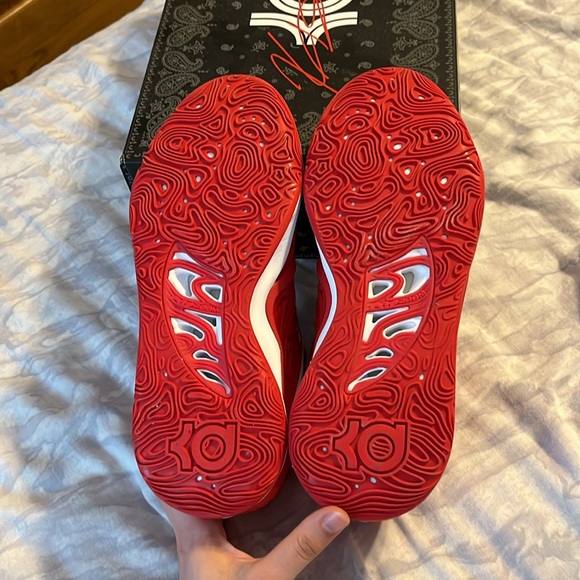 Nike Basketball Shoes — KGTB 15s - Picture 4 of 6